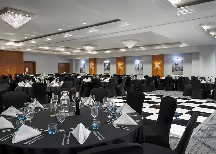 Delta Hotels By Marriott Cheltenham Chase